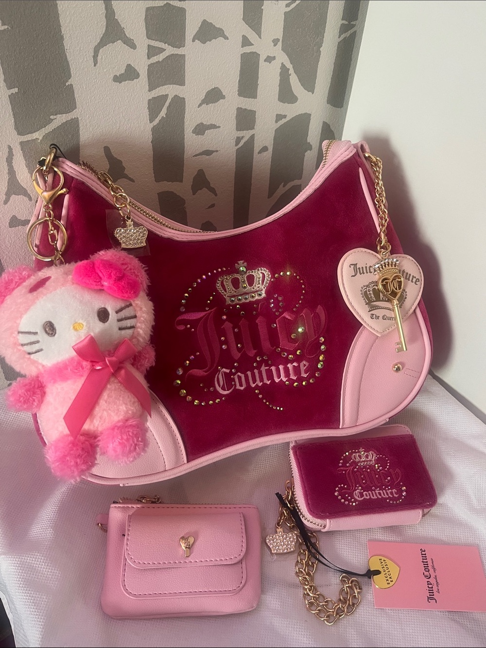 Juicy Couture shoulder bag with matching wallet 💖